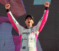 Leonel Pernía festeja su victoria en Río Cuarto. (Fuente: TC2000) (Fuente: TC2000) (Fuente: TC2000)