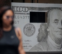 En la semana, el dólar ilegal mostró una suba de 55 pesos. (Fuente: Dafne Gentinetta) (Fuente: Dafne Gentinetta) (Fuente: Dafne Gentinetta)