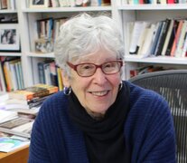 La historiadora estadounidense Joan Scott expondrá sobre “La fantasía de la historia feminista: diálogos con las artes y la sociología”.