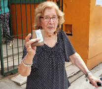 &amp;quot;Chonita&amp;quot; saliendo de votar en uno de los últimos turnos electorales.  