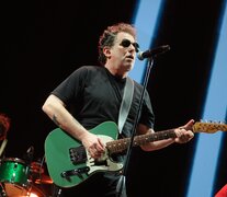 Calamaro inició la cabalgata con &amp;quot;Output-Input&amp;quot;, de su disco El Salmón (Fuente: Guadalupe Lombardo) (Fuente: Guadalupe Lombardo) (Fuente: Guadalupe Lombardo)