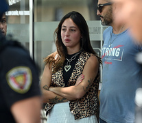 Las mujeres que viajaban en el auto asaltado estaban en shock.  (Fuente: Sebastián Granata) (Fuente: Sebastián Granata) (Fuente: Sebastián Granata)