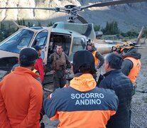 Cómo es el operativo de rescate de los cuerpos de los tres andinistas argentinos muertos en el cerro Marmolejo. Imagen: Prensa Ejército de Chile