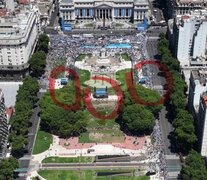 Los círculos indican la ubicación de cámaras que se quedaron sin imagen porque la movilización fue menor a la esperada. (Fuente: AFP) (Fuente: AFP) (Fuente: AFP)