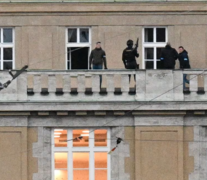 Al menos 15 personas murieron y otras 24 resultaron heridas en un tiroteo en una universidad de Praga (Fuente: AFP) (Fuente: AFP) (Fuente: AFP)