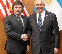 Javier Milei junto al embajador de los Estados Unidos en Argentina, Marc Stanley.
