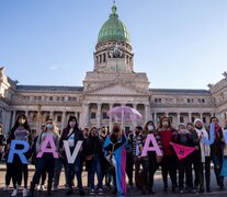 Poco menos de diez años después de la Ley de Identidad de Género, la comunidad travesti trans logró en 2021 la aprobación del cupo laboral en el Estado. (Fuente: Télam) (Fuente: Télam) (Fuente: Télam)