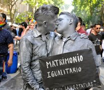 Argentina permite los matrimonios entre personas del mismo sexo​ desde el 15 de julio de 2010. De esta forma, el país se convirtió en el primero de América Latina en reconocer este derecho en todo su territorio.  (Fuente: Télam) (Fuente: Télam) (Fuente: Télam)