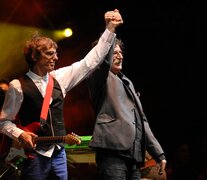 Spinetta y Charly García en la noche de las Bandas Eternas en Vélez, 2009. (Fuente: Télam) (Fuente: Télam) (Fuente: Télam)