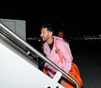 Messi sube al avión rumbo a Arabia Saudita. (Fuente: @InterMiamiCF) (Fuente: @InterMiamiCF) (Fuente: @InterMiamiCF)