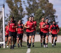 A Independiente le alcanzó con un buen segundo tiempo para sumar de a tres en su debut (Fuente: Prensa Independiente) (Fuente: Prensa Independiente) (Fuente: Prensa Independiente)