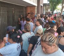 La manifestación en la sede del ministerio en España al 500.