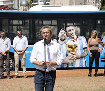 El intendente deberá encontrar fórmulas para amortiguar el retiro de subsidios.