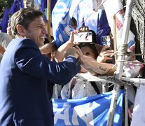 Kicillof se acercó a saludar al finalizar el discurso. 