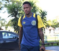 El uruguayo Abel Hernández debutará como titular.