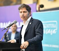 Axel Kicillof recorrió ayer las obras en Bahía Blanca. 