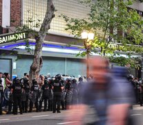 La Policía de la Ciudad desplegó un operativo desmesurado (Fuente: Valeria Ruiz) (Fuente: Valeria Ruiz) (Fuente: Valeria Ruiz)