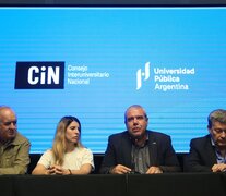 El presidente del Consejo Interuniversitario Nacional, Víctor Moriñigo, habla durante la conferencia de prensa. (Fuente: NA) (Fuente: NA) (Fuente: NA)
