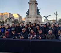 La conferencia de prensa de los movimientos sociales después de los allanamientos.