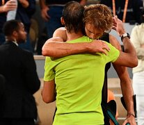 El saludo de Nadal y Zverev en Roland Garros 2022 (Fuente: AFP) (Fuente: AFP) (Fuente: AFP)