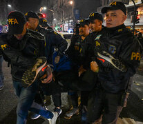 La cacería policial “levantó” inicialmente 33 personas. (Fuente: AFP) (Fuente: AFP) (Fuente: AFP)