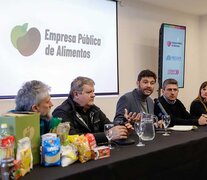 La presentación de la Empresa Pública de Alimentos con dirigentes de Ciudad Futura, Fecofe y gremios.
