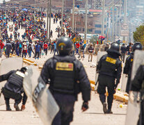 La policía se prepara para reprimir manifestantes en la ciudad de Juliaca (Fuente: AFP) (Fuente: AFP) (Fuente: AFP)