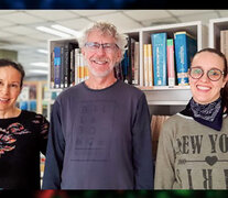 Damiana Giacomini, Alejandro Schinder y Natalí Rasetto, del Conicet.