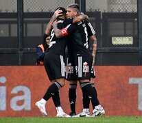 Riestra festeja en su cancha un triunfo importante. (Fuente: Fotobaires) (Fuente: Fotobaires) (Fuente: Fotobaires)