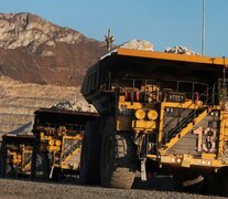 La canadiense Lundin y la australiana BHP se unen para explotar minas de cobre en el país.