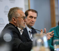 Lewndowski en la presentación del proyecto.