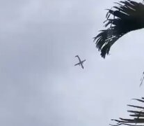 Medios locales describieron a la aeronave como un avión bimotor que había salido de Cascavel, en Paraná, con destino a Guarulhos, en el Gran Sao Paulo (Fuente: Captura de vídeo ) (Fuente: Captura de vídeo ) (Fuente: Captura de vídeo )