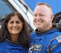 Los astronautas Sunita &amp;quot;Suni&amp;quot; Williams y Barry &amp;quot;Butch&amp;quot; Wilmore salieron hace más de 3 meses desde una estación de la NASA. Imagen: NASA.