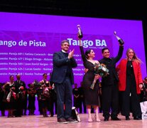 Jorge Macri fue silbado al entregar el premio en categoría Pista. (Fuente: NA) (Fuente: NA) (Fuente: NA)