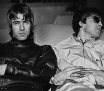 Liam y Noel Gallagher en 1994, al borde de un estallido mundial (Fuente: Kevin Cummins) (Fuente: Kevin Cummins) (Fuente: Kevin Cummins)