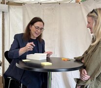 La autora de esta nota con la genial Lorrie Moore. 