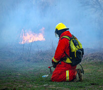 Loa brigadistas estuvieron activos viernes y sábado controlando focos de fuego.