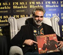 El músico Martín Pantyrer, invitado especial a la cata de vinilos de FM Blackie.