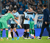 Racing festejó el jueves por la noche ante Paranaense (Fuente: Fotobaires) (Fuente: Fotobaires) (Fuente: Fotobaires)