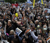 Los manifestantes portaron banderas israelíes y fotos con las caras de los rehenes (Fuente: Sandra Cartasso) (Fuente: Sandra Cartasso) (Fuente: Sandra Cartasso)