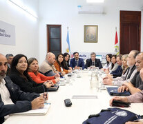 Los docentes no se fueron conformes de la mesa de negociaciones.