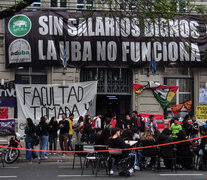 La Facultad de Psicología de la UBA fue una de las primeras en iniciar las tomas, le siguieron muchas en varias provincias. (Fuente: Valeria Ruiz) (Fuente: Valeria Ruiz) (Fuente: Valeria Ruiz)