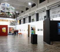 Vista parcial de la exposición en el Centro Cultural Haroldo Conti. Abajo: Obra de Emiliano Guerresi; más abajo: Obra de Favio Gutiérrez. Imágenes finales: Obras de Julián Medina; Alejandra Lapacó y Edith Chiapetto. (Fuente: Archivo) (Fuente: Archivo) (Fuente: Archivo)