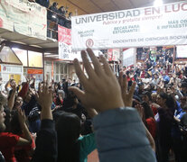 La asamblea de estudiantes de la UNQ en la que ocurrió el incidente. (Fuente: Leandro Teysseire) (Fuente: Leandro Teysseire) (Fuente: Leandro Teysseire)