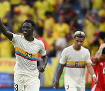 Davinson Sánchez festeja la apertura del marcador. (Fuente: AFP) (Fuente: AFP) (Fuente: AFP)