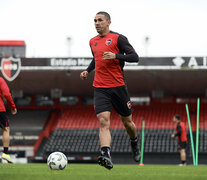 Gustavo Velázquez volvió a los entrenamientos tras las Eliminatorias. (Fuente: PRENSA CANOB) (Fuente: PRENSA CANOB) (Fuente: PRENSA CANOB)