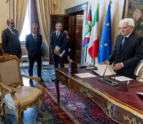 El presidente Mattarella tuvo encuentros con políticos para salir de esta crisis.  (Fuente: AFP) (Fuente: AFP) (Fuente: AFP)