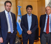 El presidente del Banco Central, Guido Sandleris, el ministro de Hacienda, Hernán Lacunza, y el jefe del Departamento del Hemisferio Occidental del FMI, Alejandro Werner (Fuente: Télam) (Fuente: Télam) (Fuente: Télam)