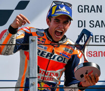 Marc Márquez, eufórico en San Marino. (Fuente: EFE) (Fuente: EFE) (Fuente: EFE)