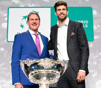 David Haggerty junto a Gerard Piqué, futbolista y presidente del Grupo Kosmos. (Fuente: AFP) (Fuente: AFP) (Fuente: AFP)